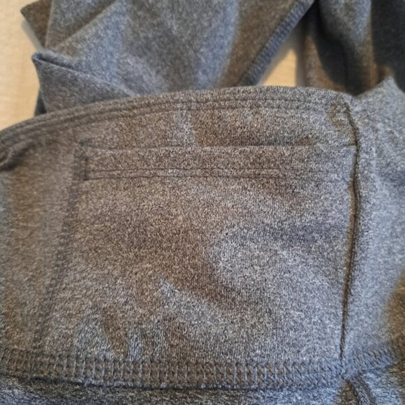 All in Motion women's size XXL gray leggings. inside waist pocket, EUC - Picture 5 of 5